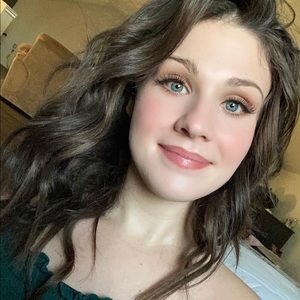 Meet your Posher, Marissa